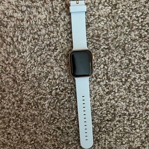 Apple Watch. Worn for maybe 2 weeks. In perfect condition!